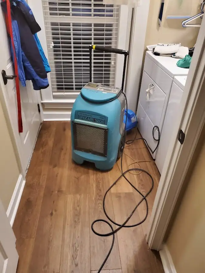 Commercial dehumidifier deployed for Flood Damage Cleanup in La CaÃ±ada Flintridge
